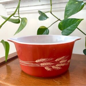Vintage Pyrex Autumn Harvest Wheat Dish